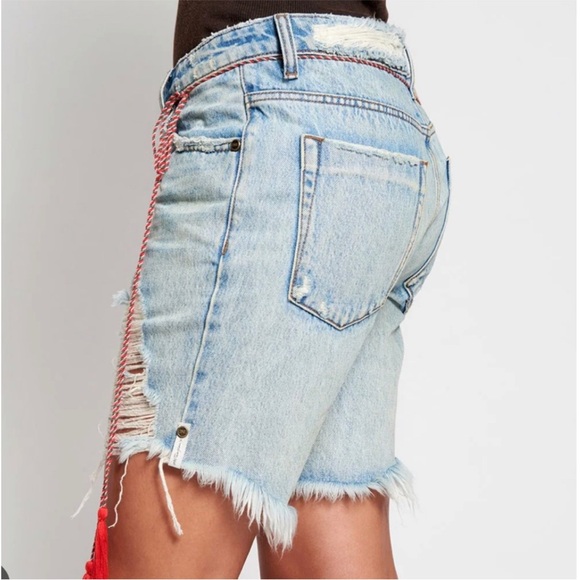 One Teaspoon Stevies shorts, size 26 - Picture 2 of 8